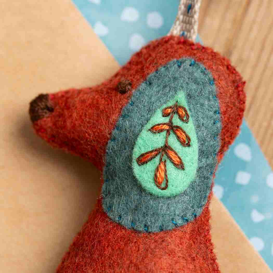 🎀 Sale! Folk Embroidered Dog Felt Craft Mini Kit