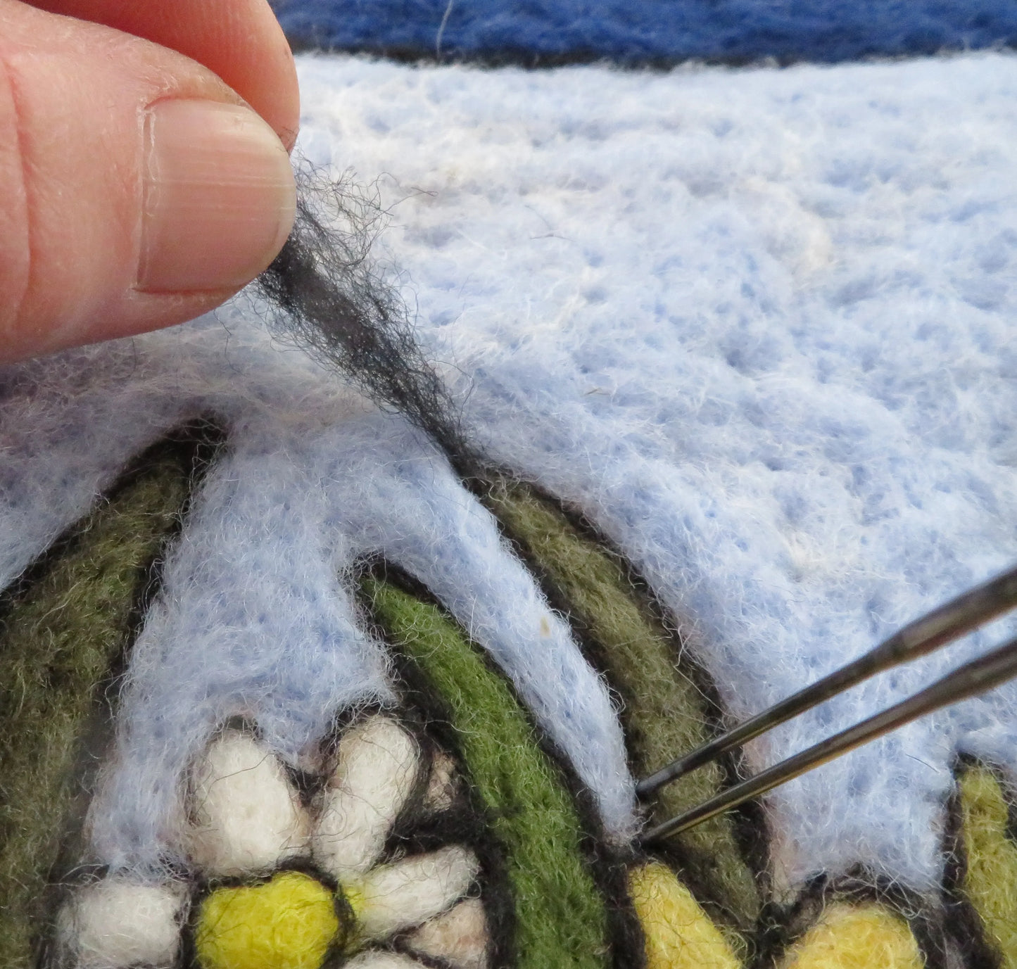 Robin Folk Art Tapestry Needle Felting Kit