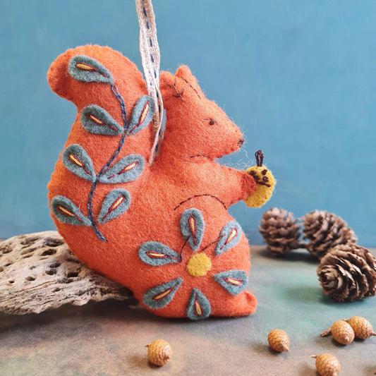 🎀 Sale! Folk Embroidered Squirrel Felt Craft Mini Kit