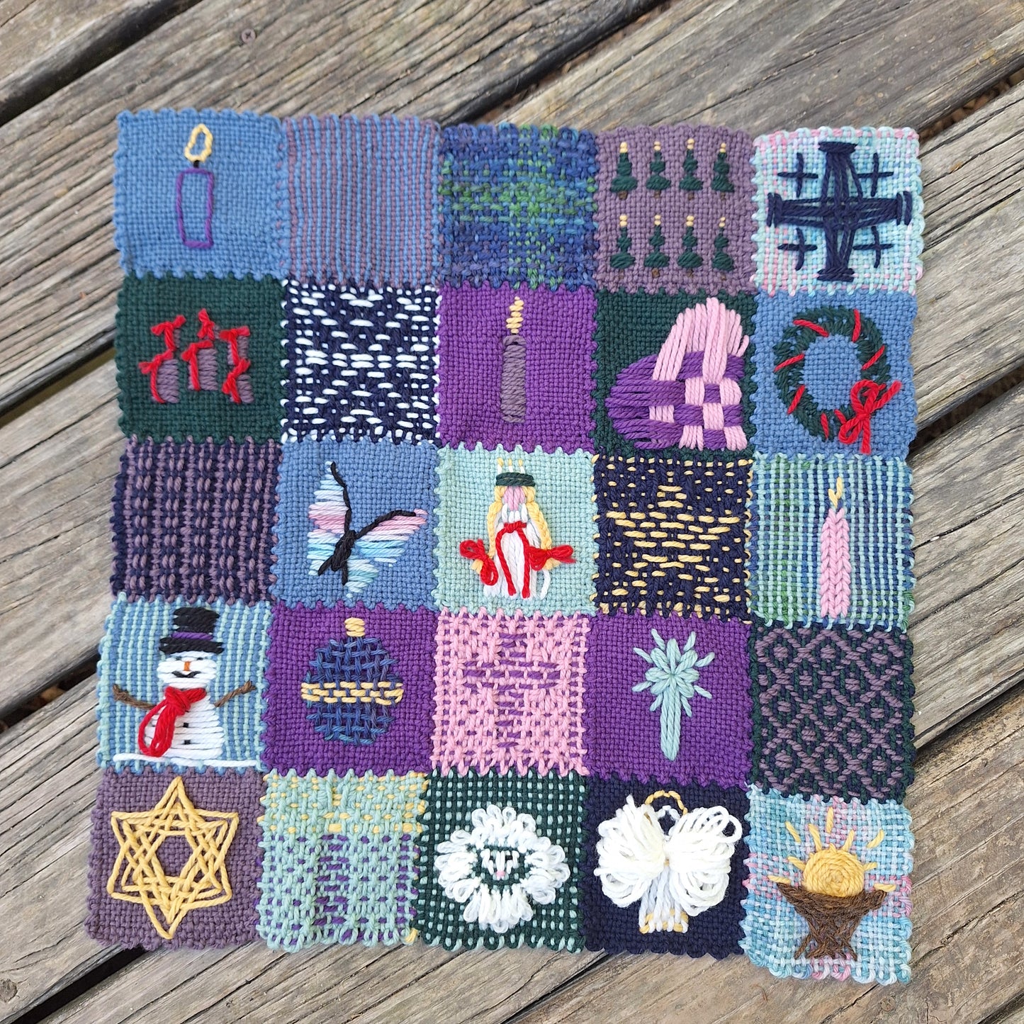 Advent Square-a-day Wall Hanging for Zoom Loom