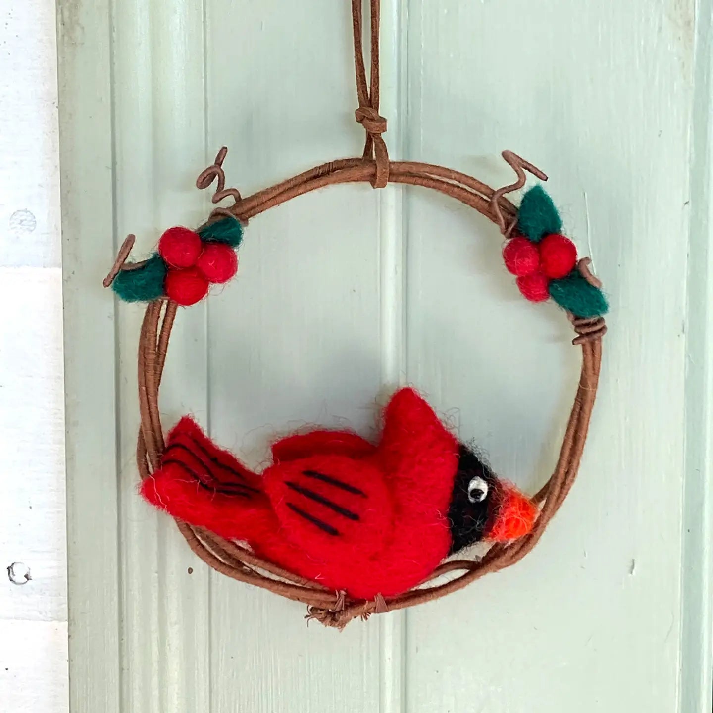 Mini Wreath with Felted Spring Characters!