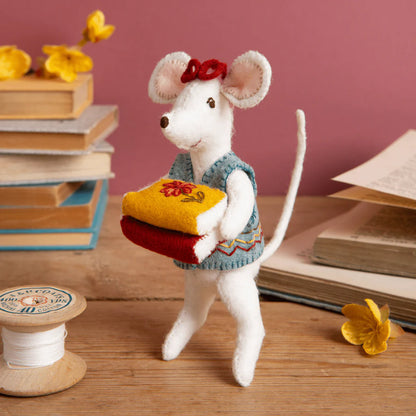 Little Miss Mouse the Librarian Felt Craft Kit