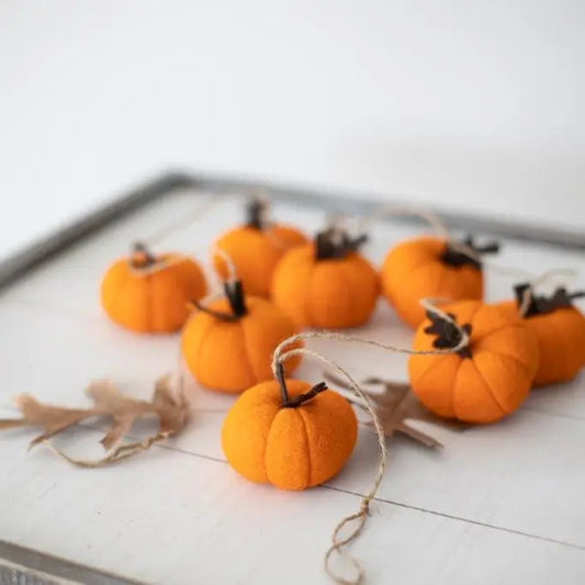 Fall Pumpkin Garland & Accents