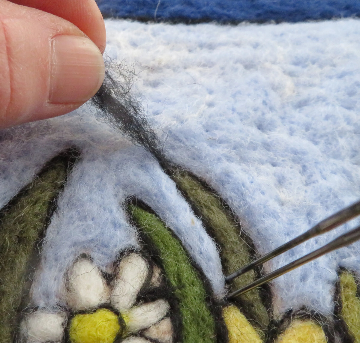Robin Folk Art Tapestry Needle Felting Kit