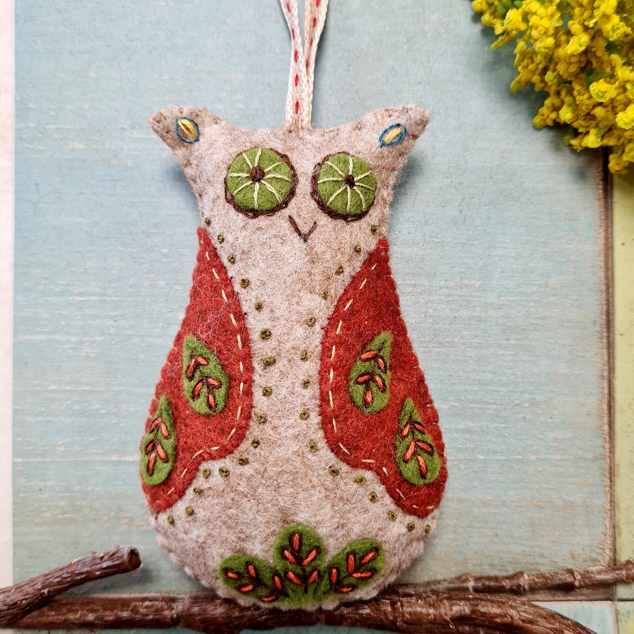 Folk Embroidered Owl Felt Craft Mini Kit