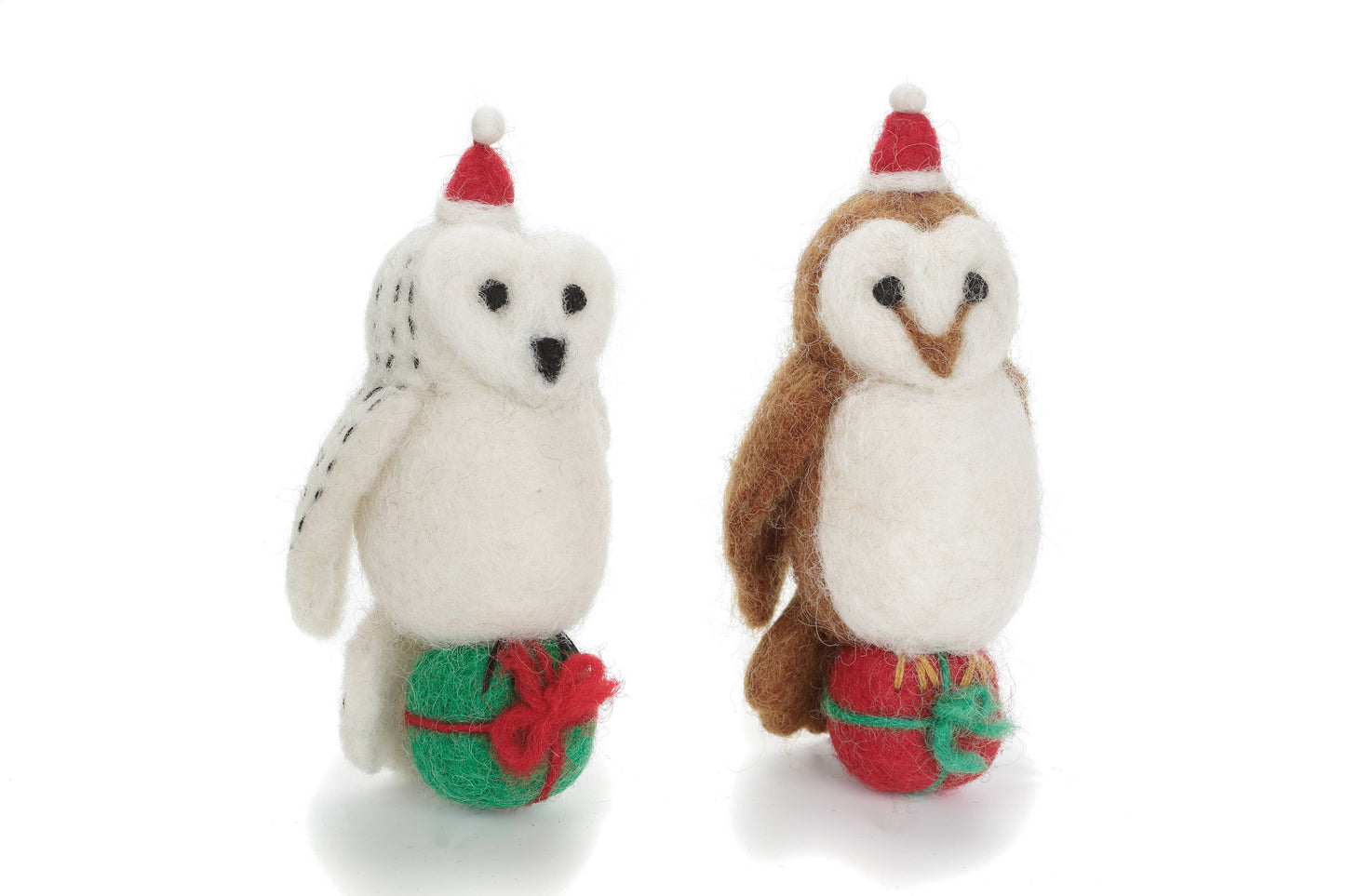 Christmas Owls with Present